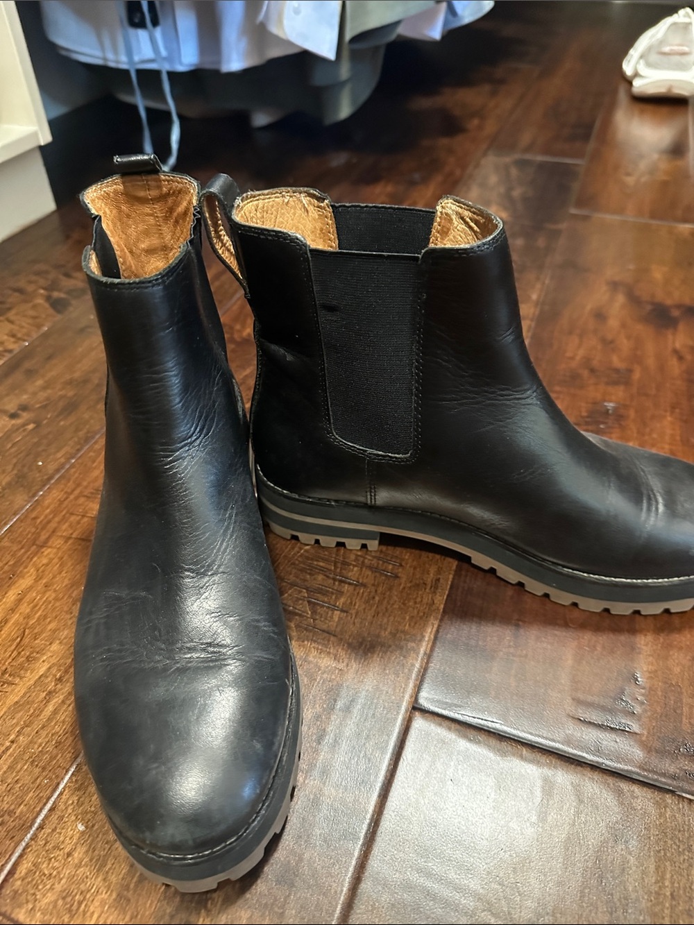 Black leather Chelsea boots - Picture 4 of 6